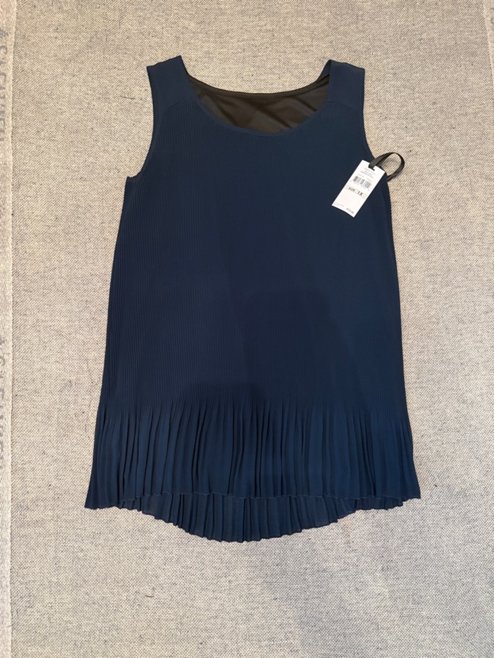 Skye's the Limit Navy Pleated-Hem Scoop Tank
